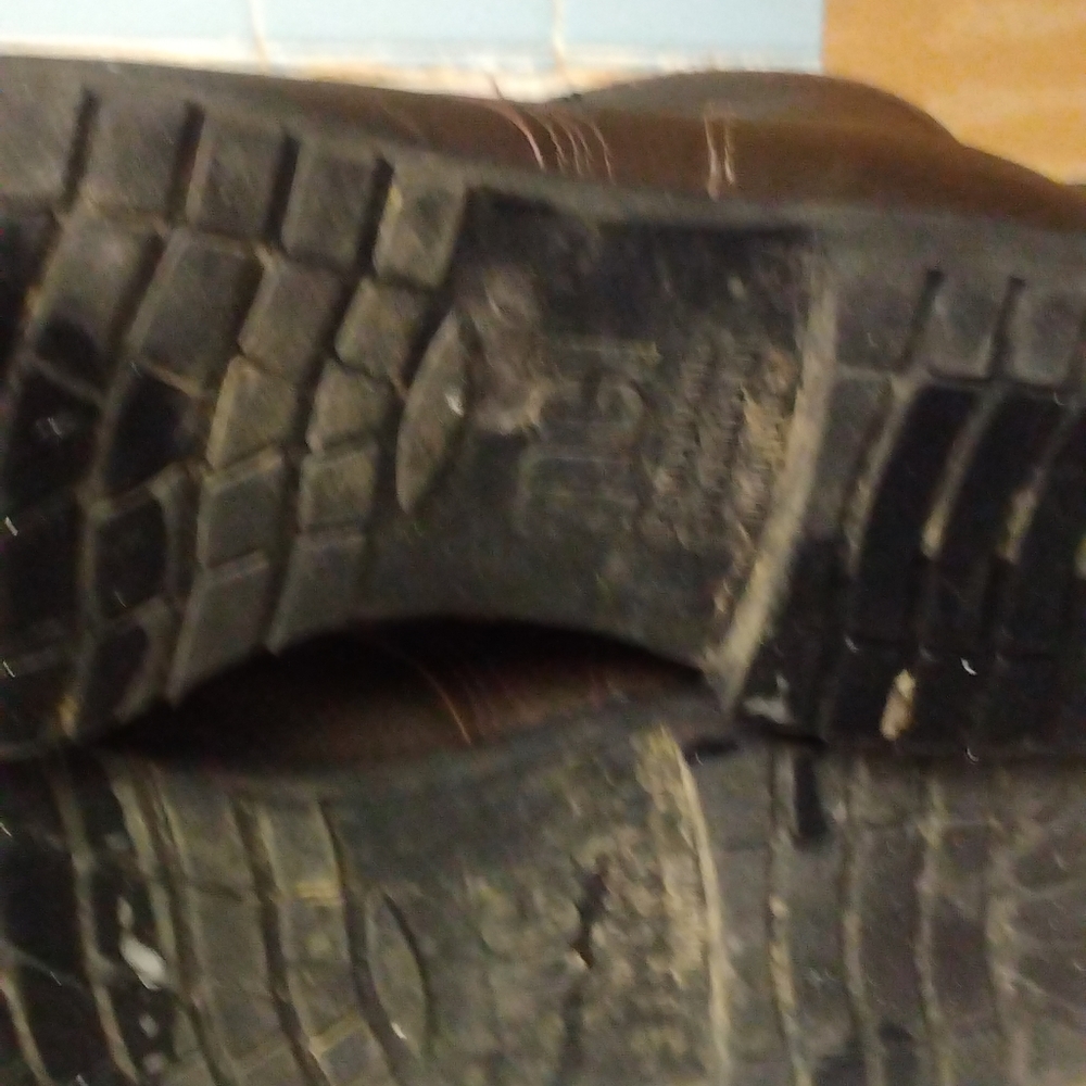 State boots - Picture 4 of 4